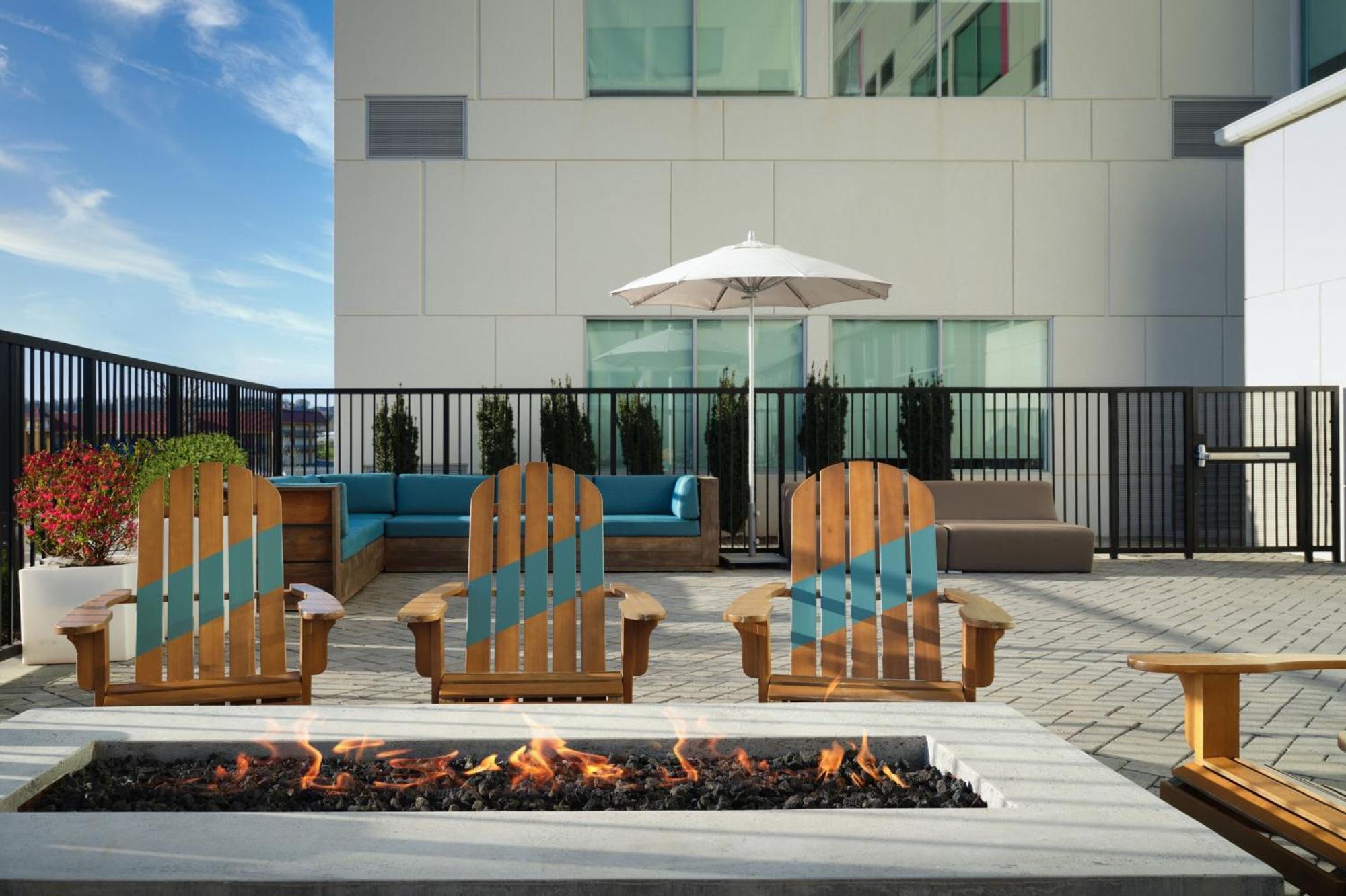 Aloft Knoxville West Екстер'єр фото